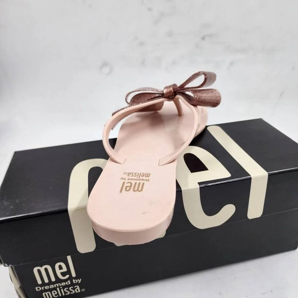 Mel Dreamed By Melissa Harmonic Bow Flip Flop Girl's EU 33/US 2 Light Pink